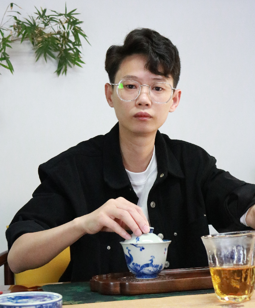 蔣瀮（靈）丹（國瓷紅葉畫院高級(jí)畫師）