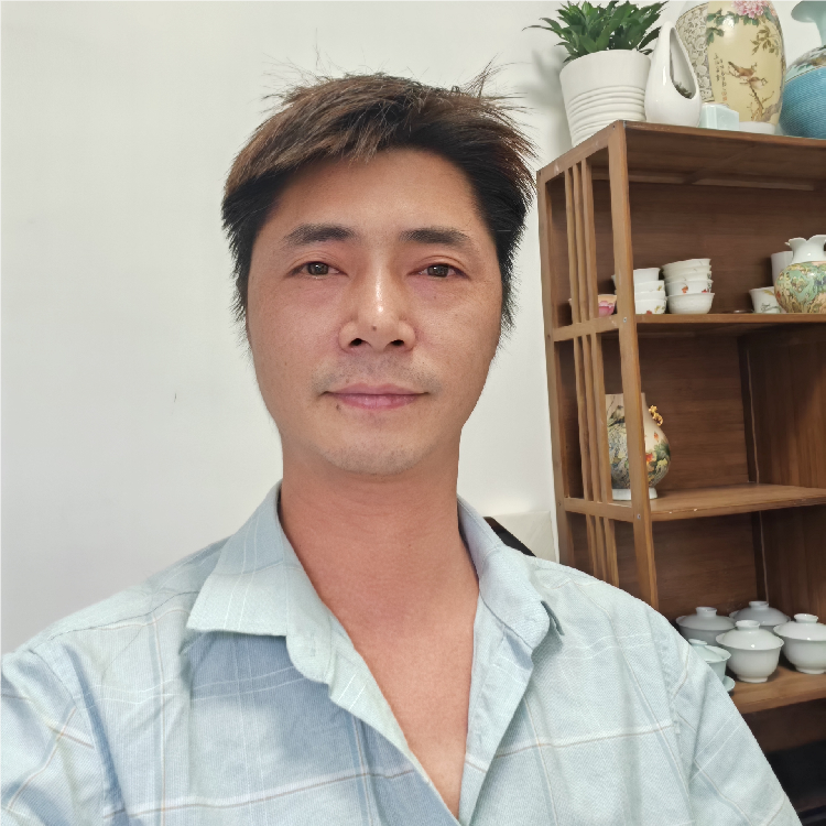 程玉新（國(guó)瓷紅葉畫院高級(jí)畫師）