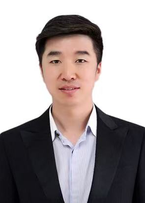 李明亮（國(guó)瓷紅葉畫院高級(jí)畫師）